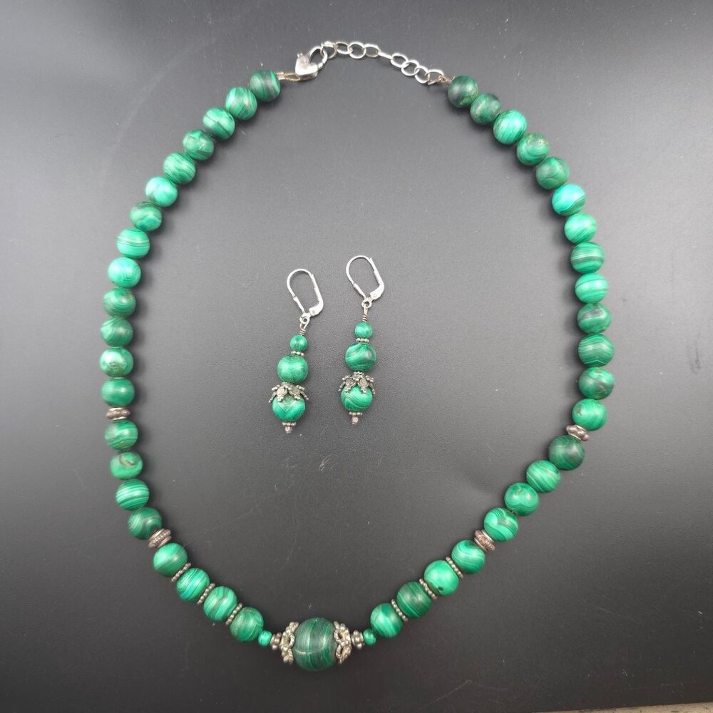 Vintage Malachite Beaded Necklace & Earrings Set Sterling Silver 19 inches - Picture 7 of 8